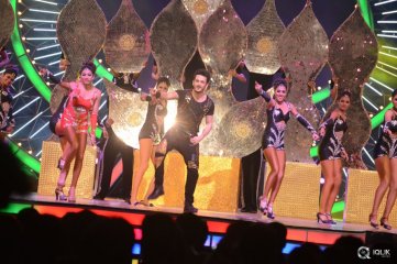 Akhil Akkineni Dance Performance at IIFA Utsavam 2016